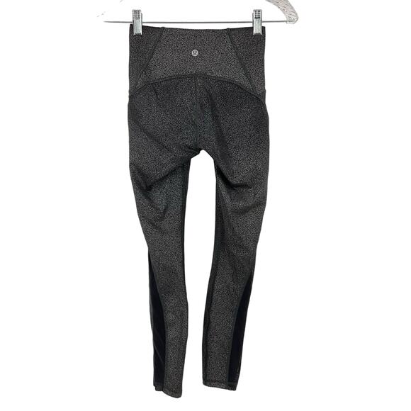 Lululemon Train Times 7/8 Pant Size 2 Luminosity Foil Print Black Silver - Picture 2 of 8